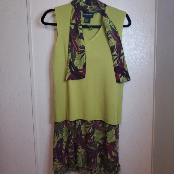 Requirements 2 piece set tank and skirt size M Vintage Peice - Picture 10 of 17